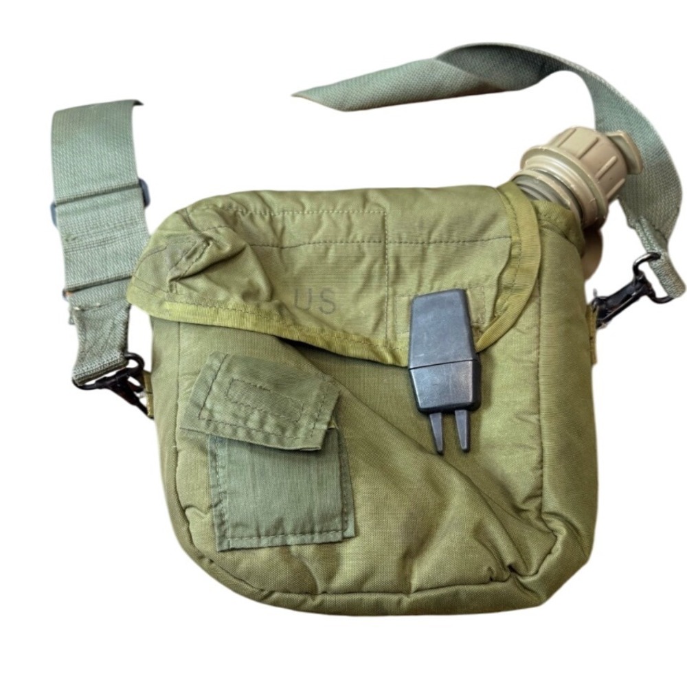 US Military Surplus 2 Quart Canteen Olive Drab Green Insulated Cover‎ Strap USGI